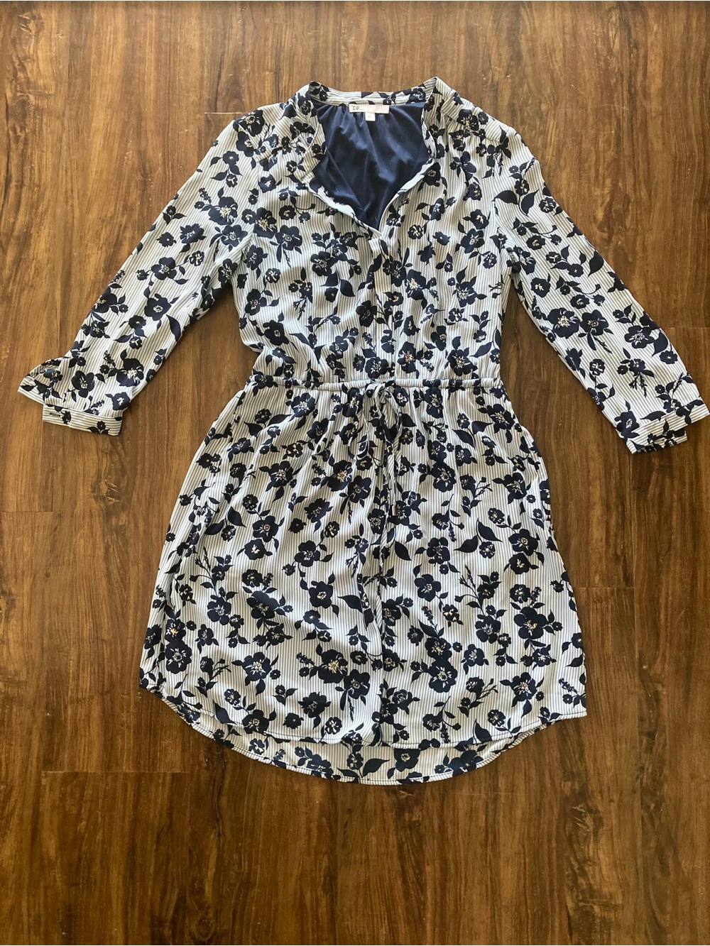 DR2 Navy and White Floral-Stripe Dress with Drawstring Waist Size Small